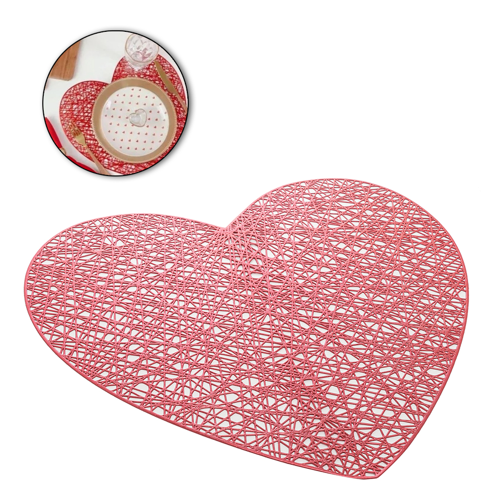 TOALHA LUGAR AMERICANO DE PVC CORACAO VERMELHO 39X38CM
