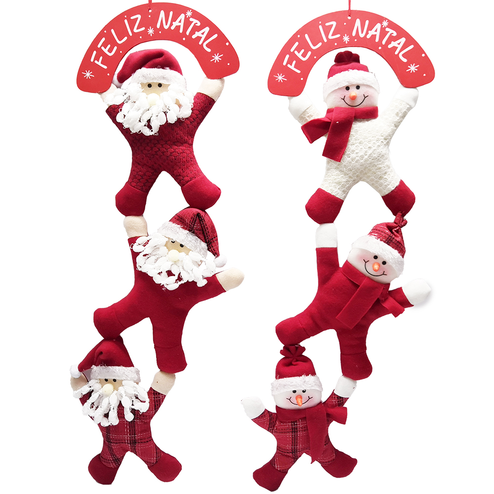 ENFEITE PENDURAR PLACA FELIZ NATAL COM 3 PAPAI NOEL / BONECO DE NEVE PELUCIA 71X24CM